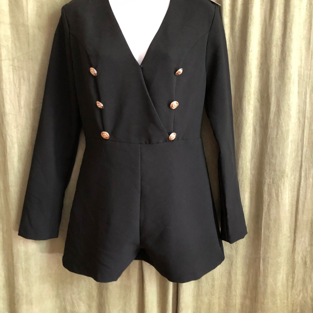 New 📯DO&BE Stunning Military Buttoned Black Romper - Picture 3 of 8